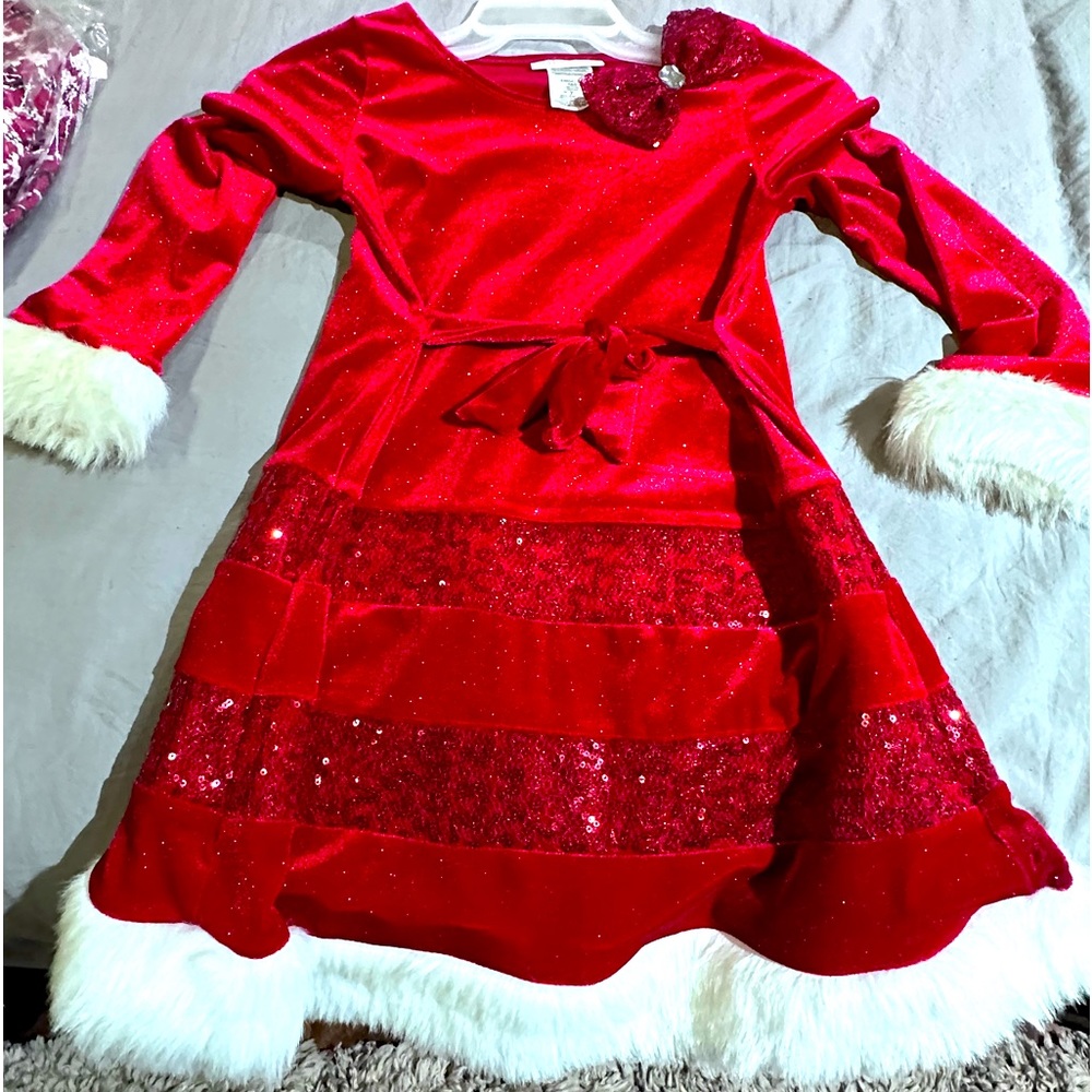 Girls Christmas dress. Bonnie Jean brand. Size 7.